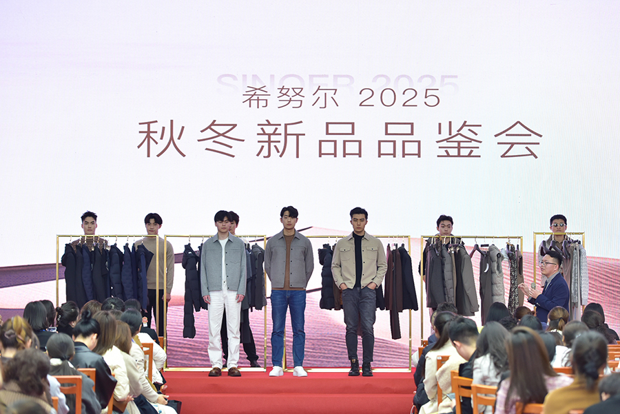 XYS_4824.jpg XYS_4824.jpg