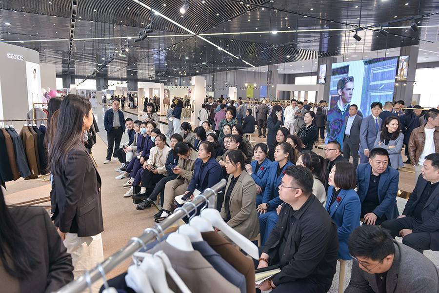 LWM_1224.jpg LWM_1224.jpg