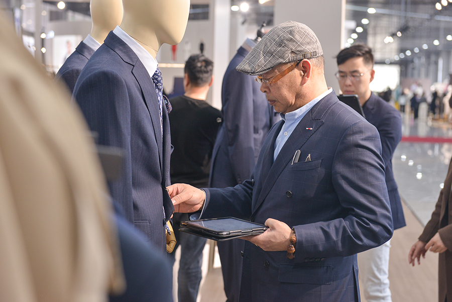 LWM_1217.jpg LWM_1217.jpg